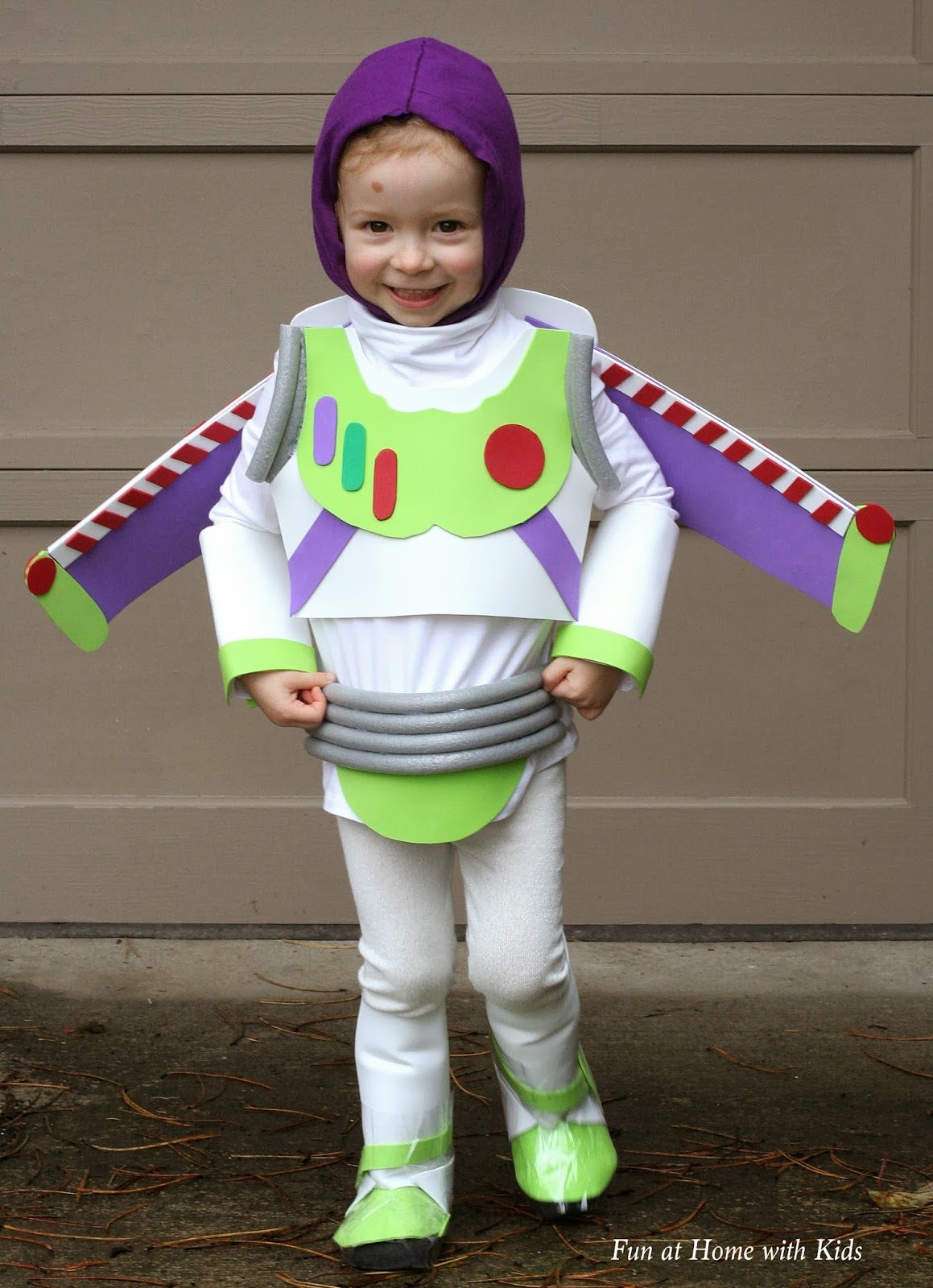 DIY Buzz Lightyear Halloween Costume
