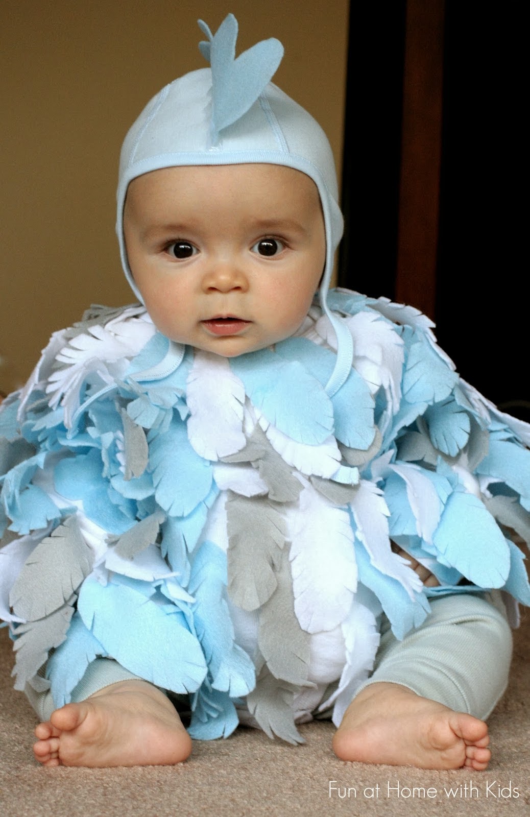 DIY No-Sew Baby Chicken Halloween Costume